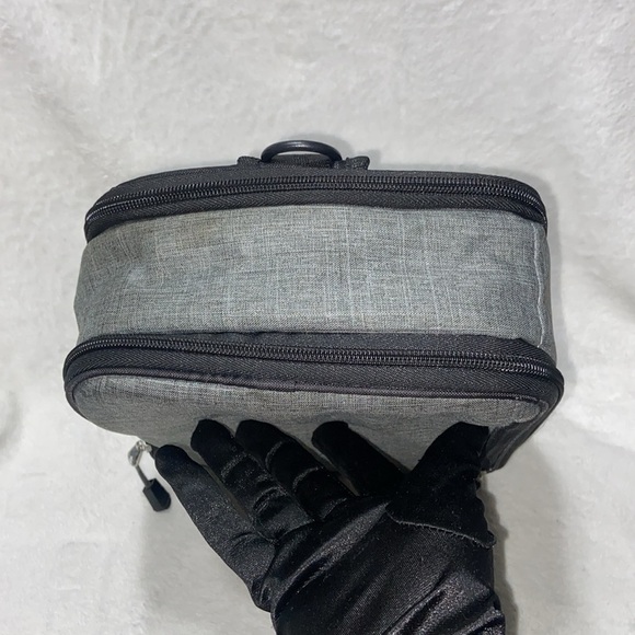 Tommy Bahama Expandable Lunch Pack Grey - Picture 9 of 11